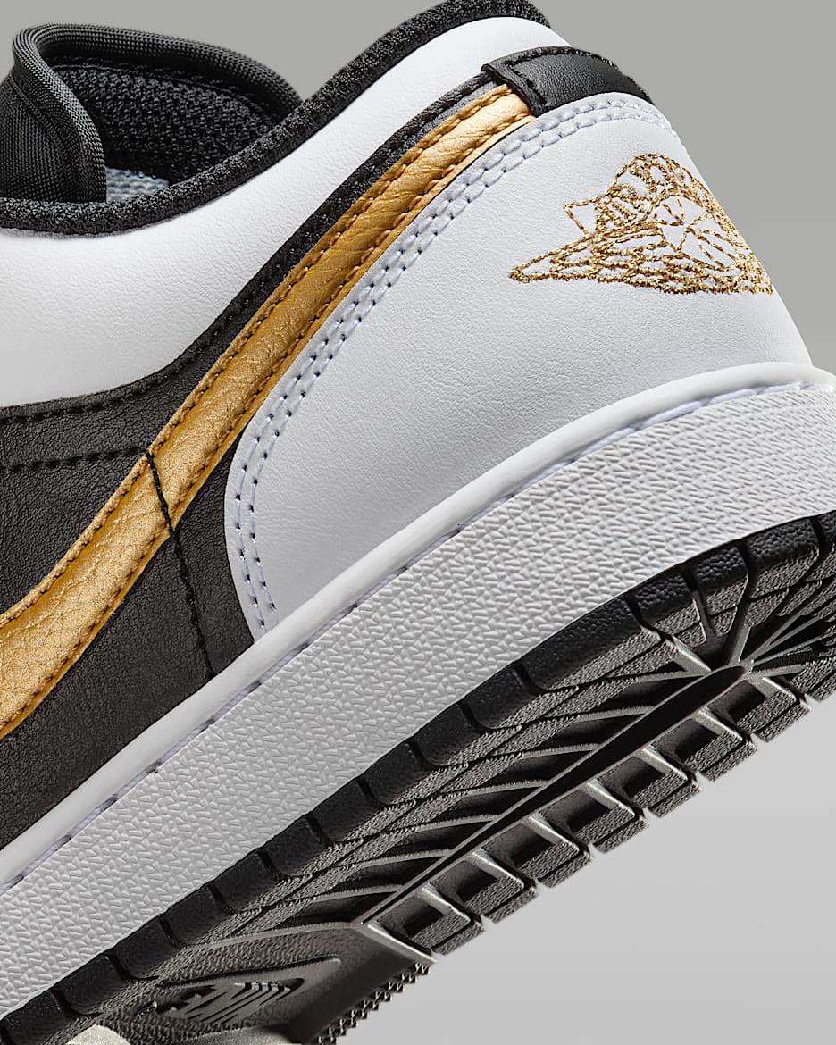 Jordan 1 low metallic gold hot sale